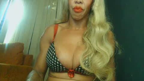 Snapshot of paolla_23cm chatting on July 1, 2026, 7:02 pm PAOLLA 23CM online show from July 1, 2026, 7:02 pm