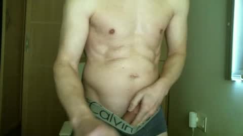 paolove1979 online show from February 23, 2025, 9:33 am