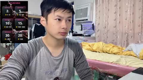 paopaotang61 online show from October 3, 2025, 1:35 am