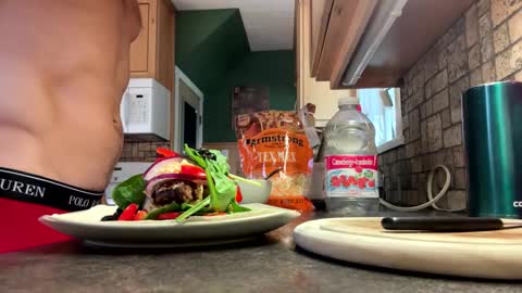 Snapshot of papaboner_foryourpleasure chatting on September 20, 2025, 9:16 pm PapaBoner online show from September 20, 2025, 9:16 pm