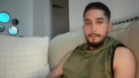 Snapshot of papicubano_guapo23cm chatting on June 23, 2026, 10:35 am papicubano_guapo23cm online show from June 23, 2026, 10:35 am