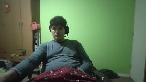 Snapshot of papitowilly999 chatting on May 9, 2026, 7:24 am Papito online show from May 9, 2026, 7:24 am