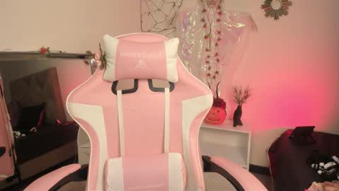 Paprika online show from October 15, 2025, 6:30 pm