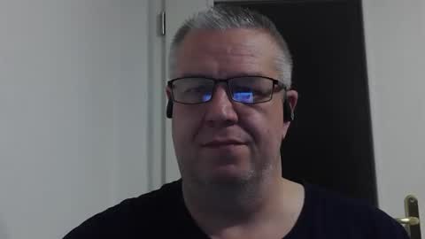 Snapshot of para3214 chatting on November 23, 2025, 10:09 pm para3214 online show from November 23, 2025, 10:09 pm