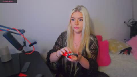 Victoria online show from September 22, 2025, 4:25 am