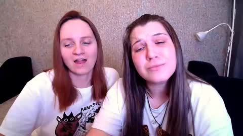 Snapshot of paradisexparadisex chatting on November 22, 2025, 12:15 pm paradisexparadisex online show from November 22, 2025, 12:15 pm