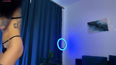 Alise  Melissa online show from August 4, 2026, 8:39 am