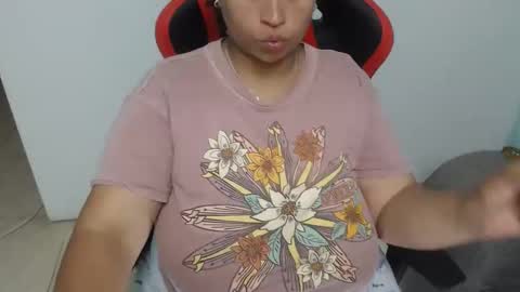 Luna online show from April 10, 2026, 5:23 am