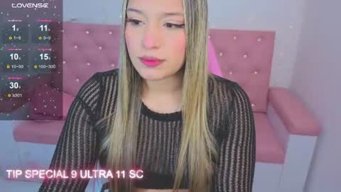 Snapshot of paris09_v chatting on July 13, 2026, 3:09 am PARIS online show from July 13, 2026, 3:09 am