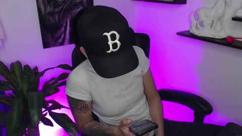 Snapshot of paris_dangelo chatting on February 23, 2025, 12:30 am Paris D angelo online show from February 23, 2025, 12:30 am