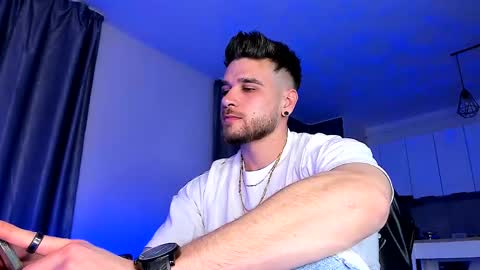 Paris online show from March 7, 2025, 6:33 pm