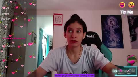 Paris Of Angel online show from April 3, 2026, 8:40 pm