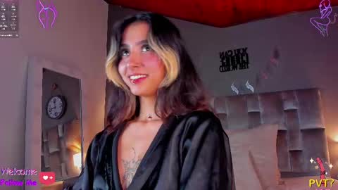 PARIS online show from February 11, 2025, 1:41 am