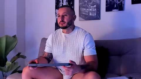 parker lavine online show from September 13, 2025, 2:33 am