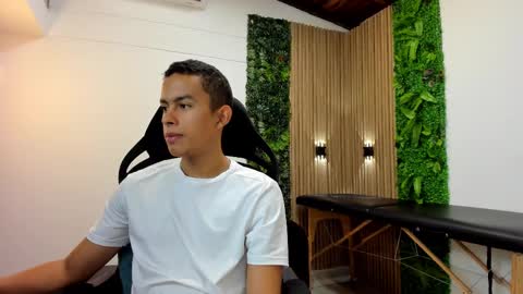 Snapshot of party_guyssex chatting on March 7, 2025, 12:56 pm liampacoyosh and erick online show from March 7, 2025, 12:56 pm