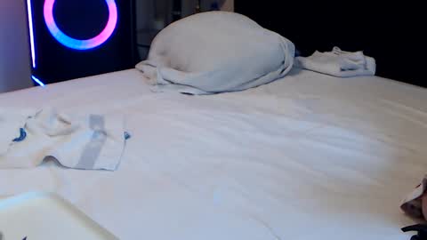 Sexy Prinsesje Celina and my Boyfriend Fred  Follow Passiekoppel on TwitterREAD BIO online show from March 7, 2025, 4:55 pm