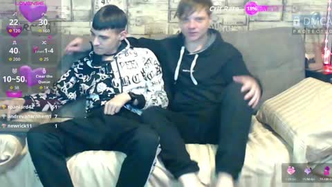 Snapshot of passionate_bonds chatting on April 25, 2026, 3:31 am Max tall dark-haired guy with tattoos and Phil blond-haired online show from April 25, 2026, 3:31 am