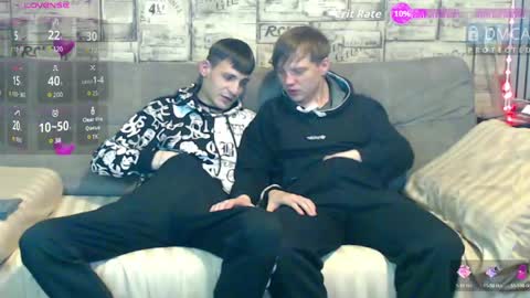 Snapshot of passionate_bonds chatting on May 4, 2026, 1:56 am Max tall dark-haired guy with tattoos and Phil blond-haired online show from May 4, 2026, 1:56 am