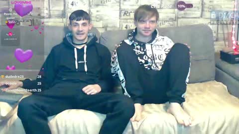 Snapshot of passionate_bonds chatting on May 15, 2026, 11:23 pm Max tall dark-haired guy with tattoos and Phil blond-haired online show from May 15, 2026, 11:23 pm