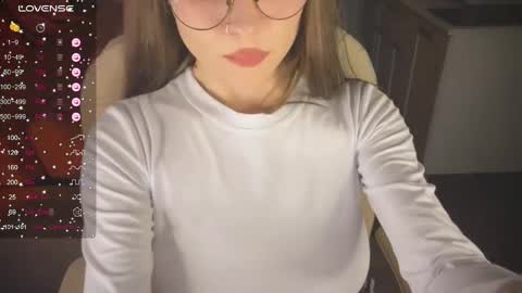 Zoe online show from January 28, 2025, 7:00 pm