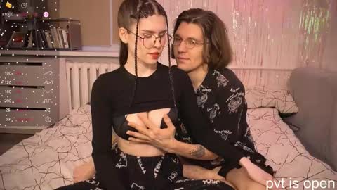 Zoe online show from February 27, 2026, 3:23 pm