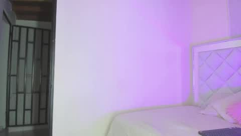 passionfruitx2 online show from April 10, 2026, 12:05 am