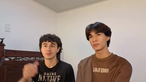 patri_ck_villa online show from October 22, 2025, 10:42 pm