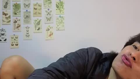 patri_ck_villa online show from April 22, 2026, 11:06 pm