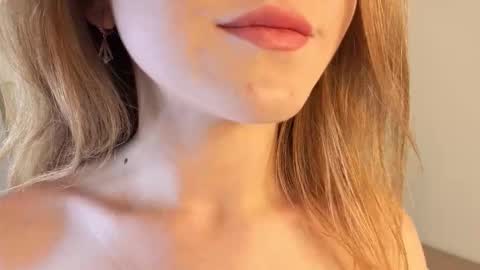 Vicki online show from September 24, 2025, 10:18 am