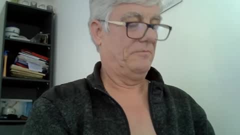 patrick5275 online show from March 2, 2025, 12:43 pm