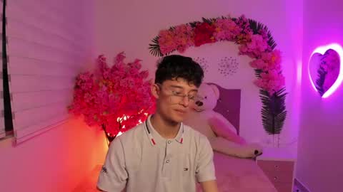 Snapshot of patrick_howland_ chatting on June 9, 2026, 3:40 am Patrick online show from June 9, 2026, 3:40 am