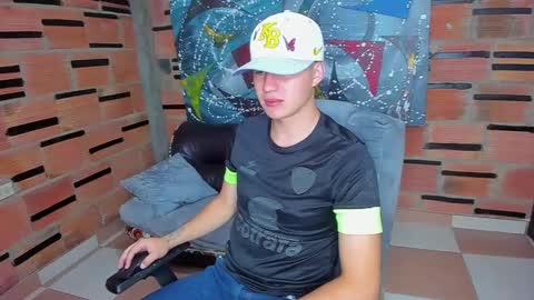 .... online show from February 1, 2025, 1:20 pm