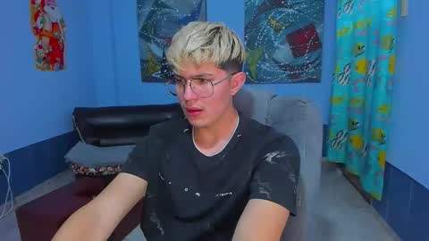 .... online show from November 30, 2025, 7:12 am