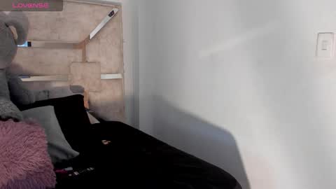 patrik online show from March 19, 2026, 2:48 am