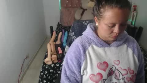 patty squirt87 online show from October 27, 2025, 2:59 am