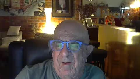 Snapshot of patvac chatting on April 28, 2026, 2:55 pm patvac online show from April 28, 2026, 2:55 pm