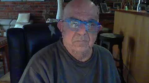 Snapshot of patvac chatting on May 6, 2026, 11:54 pm patvac online show from May 6, 2026, 11:54 pm