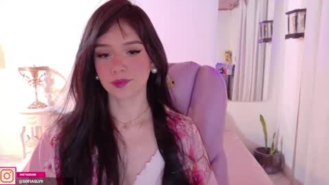 Snapshot of pau_cute chatting on May 4, 2026, 4:52 am Sofa online show from May 4, 2026, 4:52 am