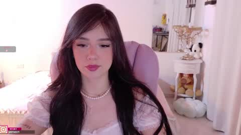 Snapshot of pau_cute chatting on July 2, 2026, 4:07 am Sofa online show from July 2, 2026, 4:07 am