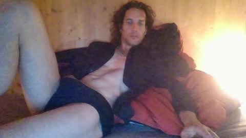 paueriwan online show from December 6, 2024, 8:51 pm