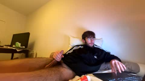 Snapshot of paul442386 chatting on May 8, 2026, 1:33 am paul442386 online show from May 8, 2026, 1:33 am