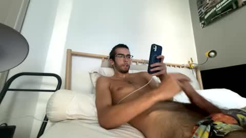 Snapshot of paul442386 chatting on July 25, 2026, 2:03 pm paul442386 online show from July 25, 2026, 2:03 pm