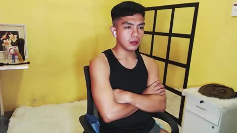 MrBigPaul online show from November 4, 2025, 6:40 pm