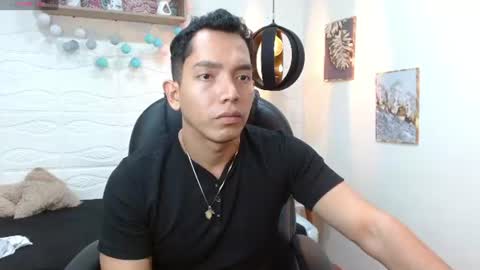 Snapshot of paul_cros chatting on June 16, 2026, 11:24 am paul_cros online show from June 16, 2026, 11:24 am