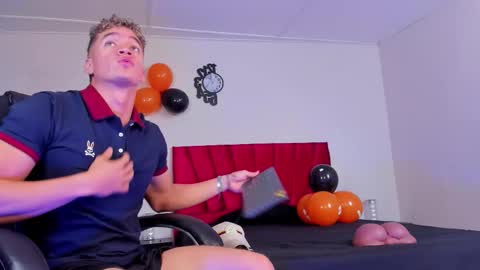 Paull George online show from October 11, 2025, 3:10 pm