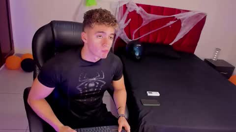 Paull George online show from October 21, 2025, 3:35 pm