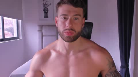 PAUL ROGER online show from March 12, 2025, 6:55 pm