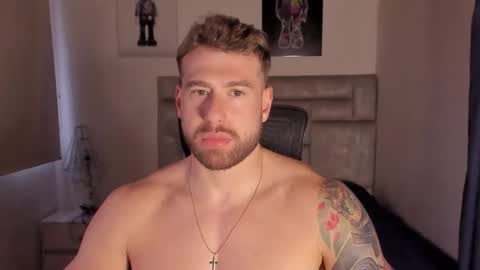 PAUL ROGER online show from December 15, 2025, 10:47 pm