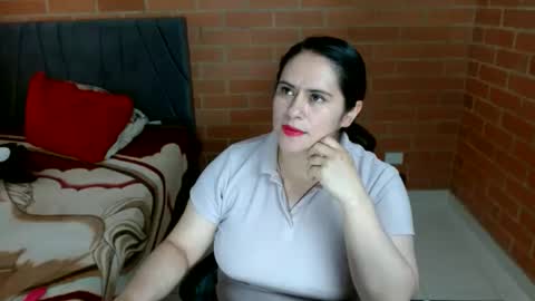 Snapshot of paula__117 chatting on May 24, 2026, 4:45 pm paula__117 online show from May 24, 2026, 4:45 pm