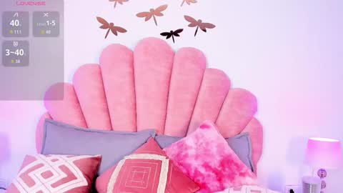 Paula   online show from November 11, 2025, 2:50 pm